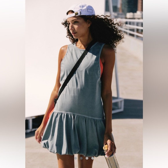 Free People Movement Hot Shot Bubble Mini Set Summer Storm Blue Size SM NWT - Picture 10 of 10